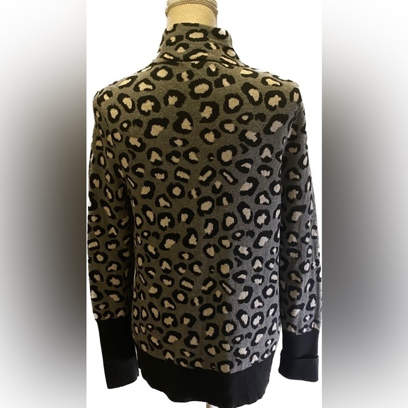 Rachel Zoe Zip up sweater - Picture 3 of 5